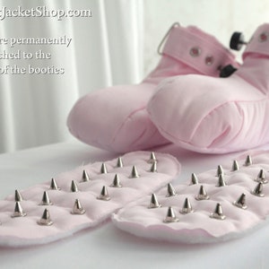 ハイハイ習慣トレーニング用拘束ブーツ（スパイクとセグフィックスロック付き）/ ABDL / 大人用おむつ愛好家 / ボンデージ / DDLG / ハイハイ