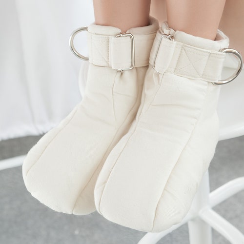 Cow Hide Wrist Gloves Single Glove Restraint Hands in front or back Bondage Cow Hide Wrist Gloves Single Glove Restraint Hands in front or back Bondage