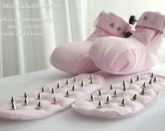 Krabbeln Gewohnheit Training Zurückhaltende Booties mit Spikes und Segufix Schlössern / ABDL / Erwachsene Baby Windel Liebhaber / Bondage / BDSM / DDLG / Crawl