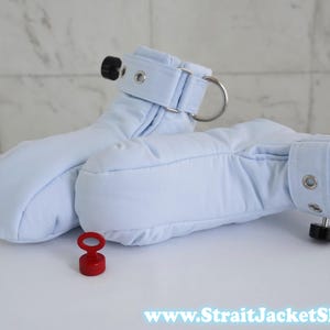Blauwe beperkende slofjes - zachte gewatteerde slofjes voor leerlingen / ABDL / volwassen babyluierliefhebber / bondage / babyblauw / DDLG