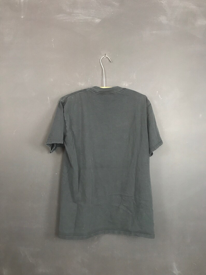 Vintage wolf t shirt 90s wildlife graphic soft worn in jerzees made in usa