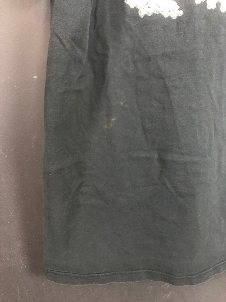 Vintage wolf t shirt 90s wildlife graphic soft worn in jerzees made in usa