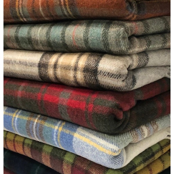 Couvertures à carreaux tartan en laine recyclée, jetés par Florence Lilly