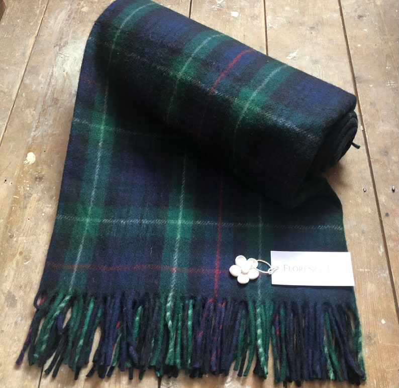 Couvertures à carreaux tartan en laine recyclée, jetés par Florence Lilly McKenzie Tartan