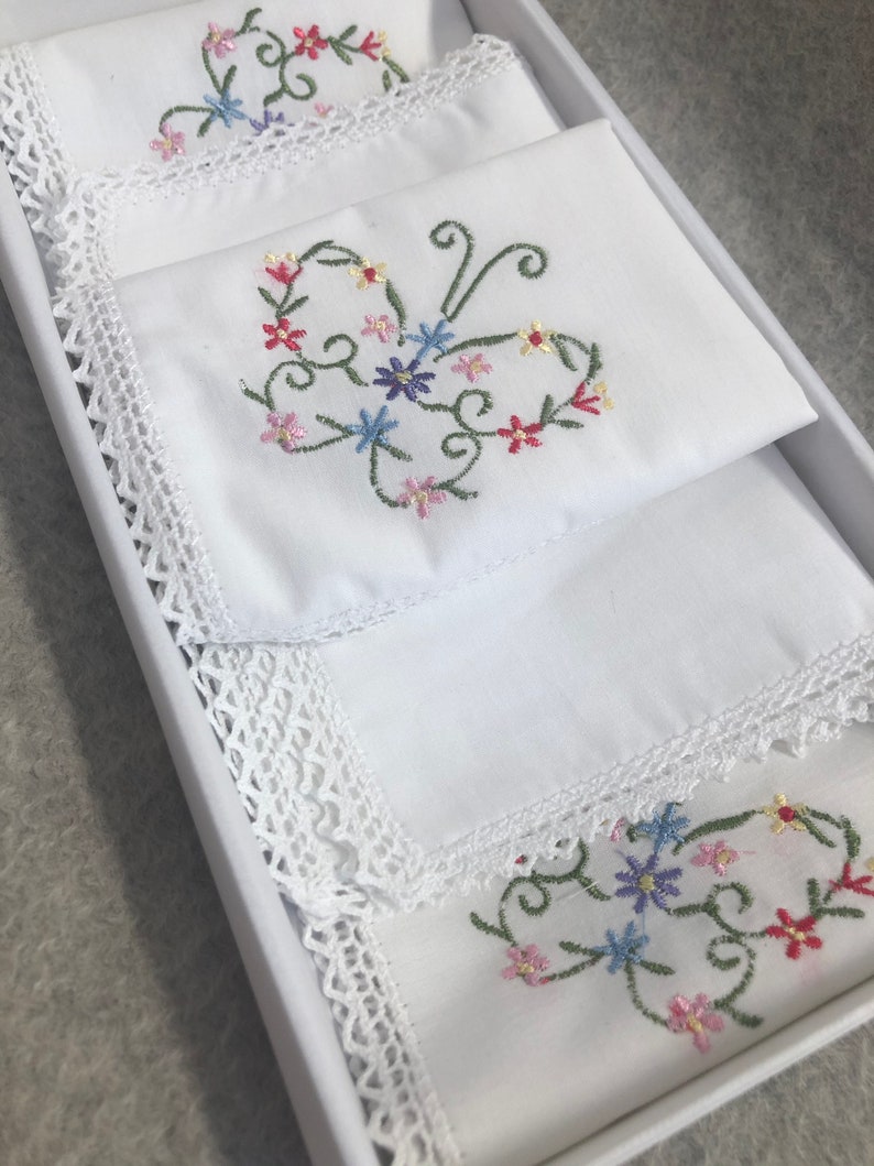 Gift Box of 5 Beautiful 100% Cotton Ladies Handkerchiefs with Fine Crochet Borders 3 Embroidered and 2 Plain Handkerchiefs in set. image 2