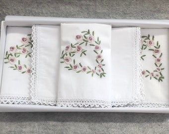 Gift Box of 5 Beautiful 100% Cotton Ladies Handkerchiefs with Fine Crochet Borders -  3 Embroidered and 2 Plain Handkerchiefs in set.