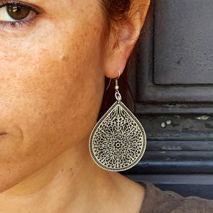 Verschnörkte Ohrringe, Oversized Hoops, Filigrane Arbeit, Tribal Türkisch inspiriert