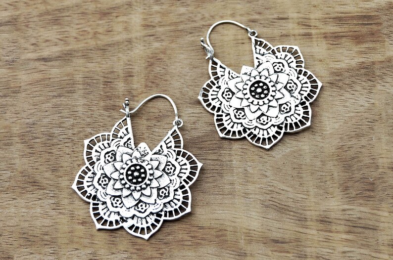 Mandala Flower Earrings, Boho Earrings, Gypsy Earrings, Silver Earrings, Indian Earrings, Bohemian Earrings, Tribal Earrings, Indian Jewelry 