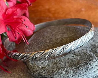 VINTAGE Danecraft, Sterling Silver Bangle Bracelet, Free Gift Box