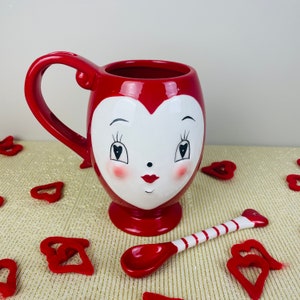 Queen of Hearts vintage inspired mug and spoon set