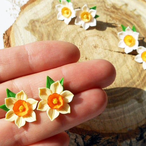 My Doris Hand Beaded Daffodil Stud Earrings main image 0