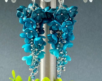 Cluster Earrings Turquoise flowers handmade of polymer clay Fashion jewelry Floral long earrings Earrings bridesmaid Turquoise weddings