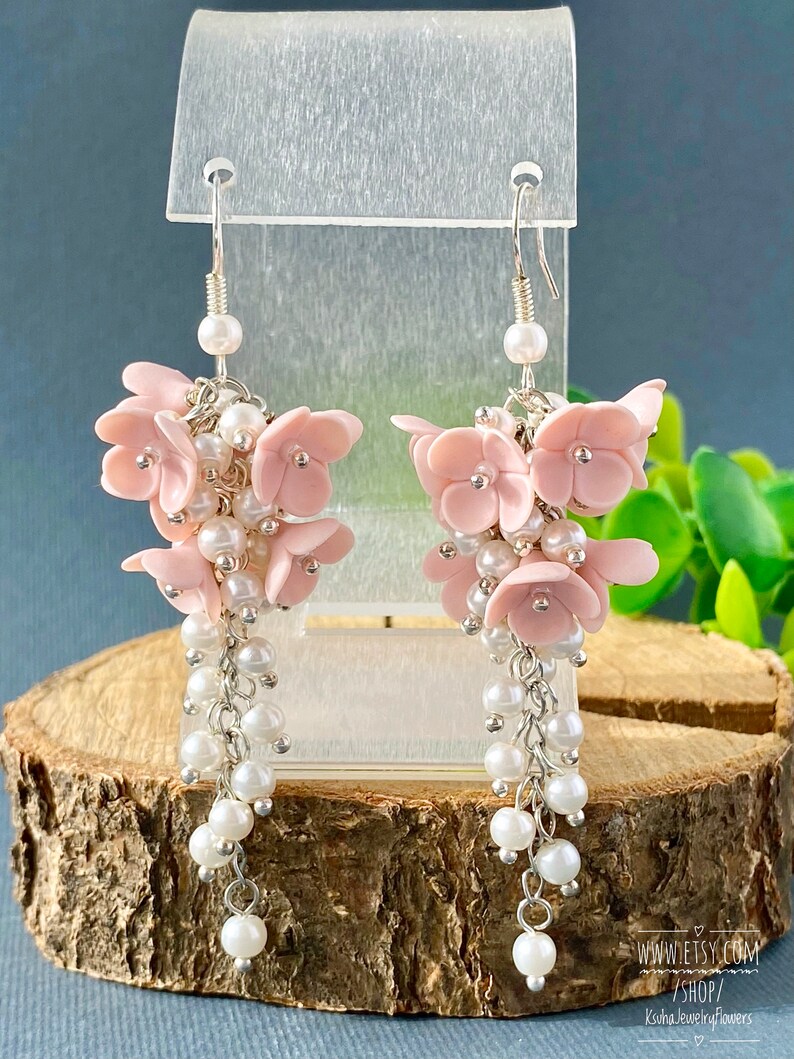 Bridal light peach earrings Pastel bride clusters earrings Cream flowers polymer clay Floral earrings Bridesmaid gift Pearl earrings image 6