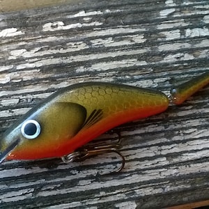 Hand Crafted and Painted Crankbait Jointed Wooden Fishing Lure