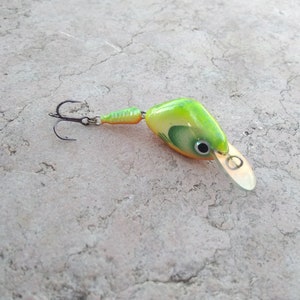 Smal Jointed Wooden fishing lure
