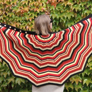 Chevron crochet poncho pattern Marigold One-size, Cloak pattern, Striped womens poncho, Cape coat pattern, Boho womens clothing patterns image 3