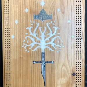 Planche de cribbage rectangulaire du Seigneur des Anneaux - Énigme de Strider - Bois franc - JRR Tolkien - Fait à la main au Canada - Fait un grand cadeau