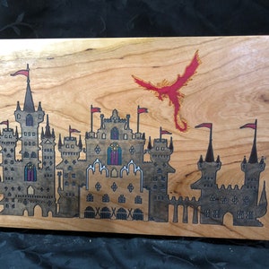 Knights and Dragon Castle Dungeon Master / Game Master-skärm - Körsbärsvalnötsträ - Trä DM-skärm - Perfekt present - Tillverkad i Kanada!