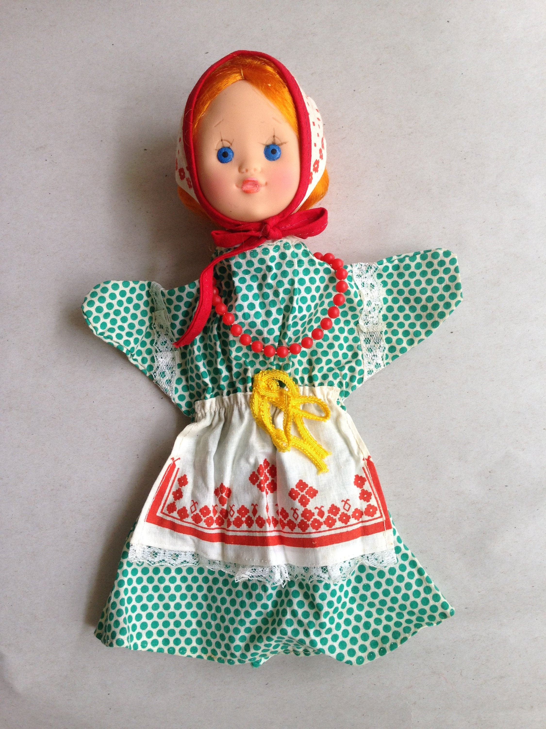 Vintage Russian puppet made in USSR Fairy Tale: The Gigantic Turnip (Repka) granddaughter character Bi Ba Bo hand puppets children's toy