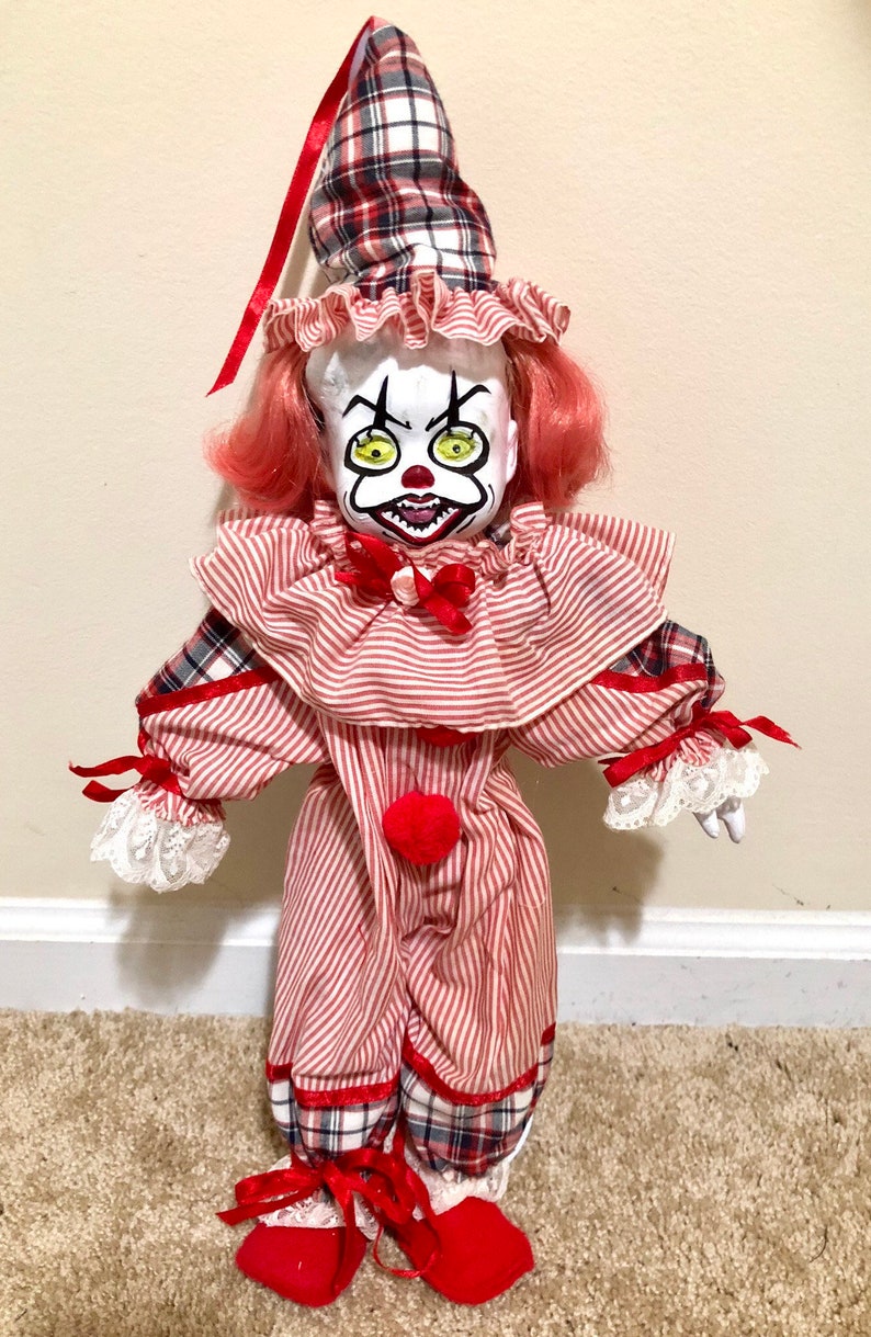 Pennywise IT Creepy Clown Porcelain Doll Halloween Prop - Etsy