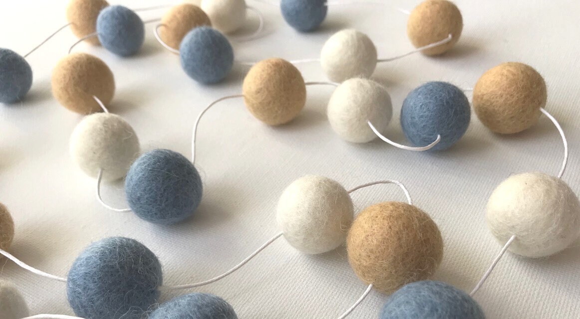 Bunting de Pépinière Garçon, Bruant Senti, Bunting Bleu, Guirlande Bleue et Blanche, Beige, Feutre, 