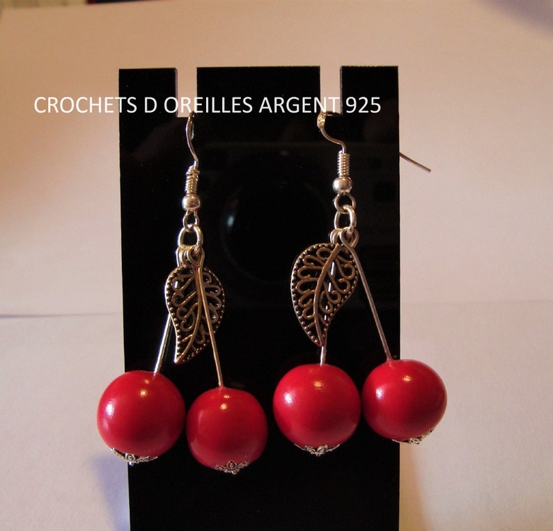 bijoux d'oreilles cerises en pour femme, boucles d'oreilles cerises en pate polymère, fimo, mode femme gourmandise image 1