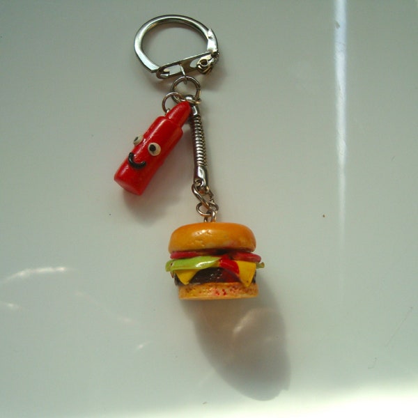 porte-clé fimo hamburger, pendant tube de ketchup en pate fimo, bricolage fait main en argile polymère