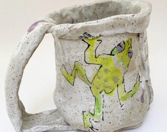 Massive Frog Coffee Mug, 26 oz