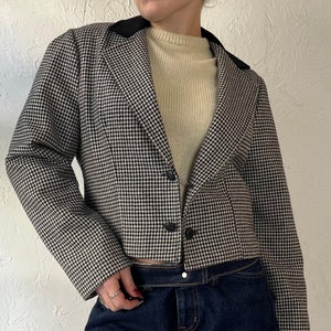 90s ‘Lana Lee’ Cropped Herringbone Blazer Jacket / Small