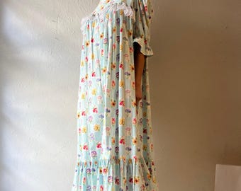 Vestido largo vintage azul claro con estampado floral a cuadros / Talla mediana