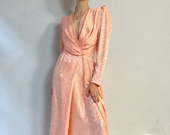 80s 'Roche De Paris' Pink Embossed Polyester Dress / Small