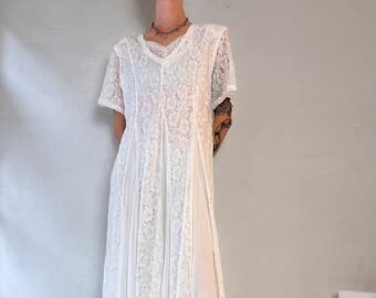 90s 'Nostalgia' White Lace Dress / Large