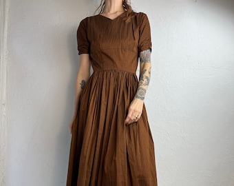 60s Brown Striped Lightweight Shortsleeved Cotton Day Dress / Small