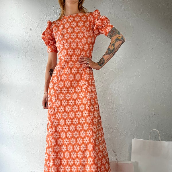 70s Peachy Pink Daisy Short Sleeve Maxi Dress / Small