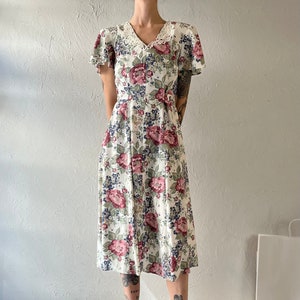 90s &#39;En Focus&#39; Floral Print Midi Dress / Small