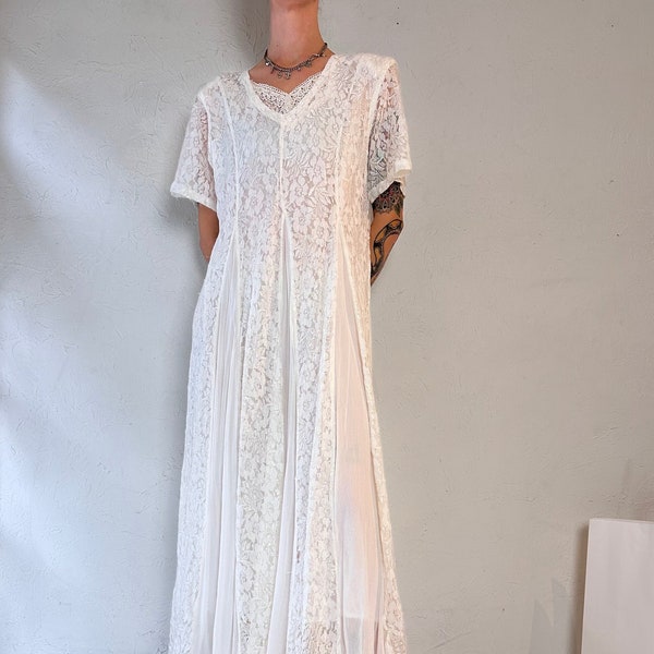 Robe en dentelle blanche « Nostalgia » Années 90 / Grande