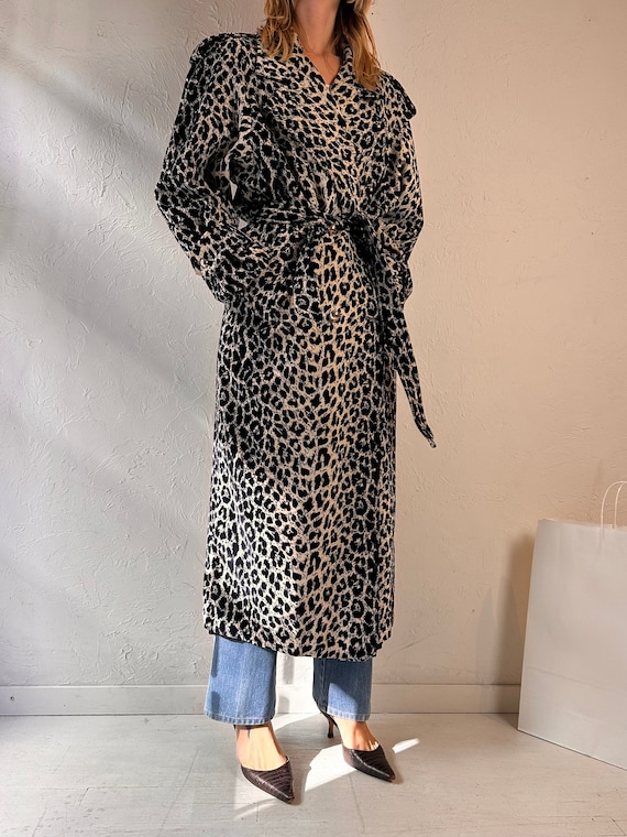 70s 'Towne House' Leopard Print Trench Coat / Med… - image 6
