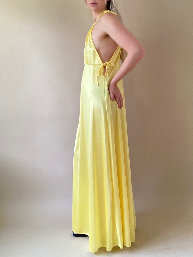 70s Yellow Nylon Night Dress Evening Dress Small Large