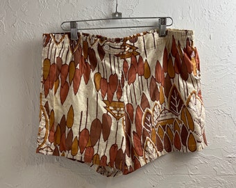 60s 'Jantzen' Made in USA Hawaiian Print Swim Short Trunks / Small