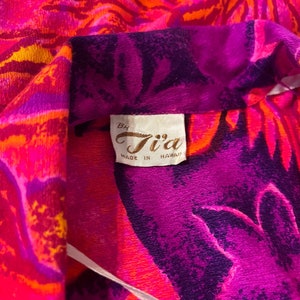 70s 'Tia' Pink Floral Button Up Shirt / Medium