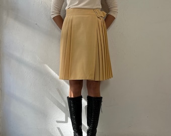 90s &#39;Gullins&#39; Pale Yellow Pleated Skirt / Medium