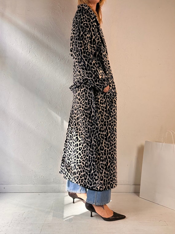 70s 'Towne House' Leopard Print Trench Coat / Med… - image 2