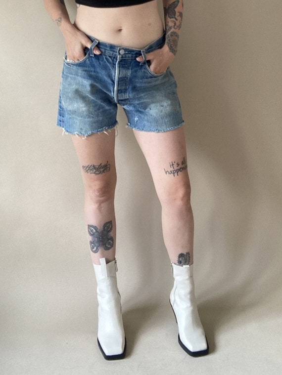 oversized levi shorts