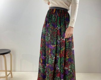 flowy retro skirts