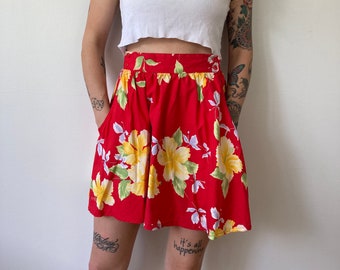 90s Red Floral Mini Skater Skirt w/ Pockets // Small