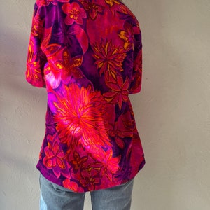 70s 'Tia' Pink Floral Button Up Shirt / Medium