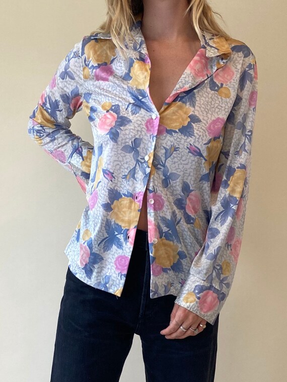 70s Floral Silky Blouse // Lightweight Pastel Butt