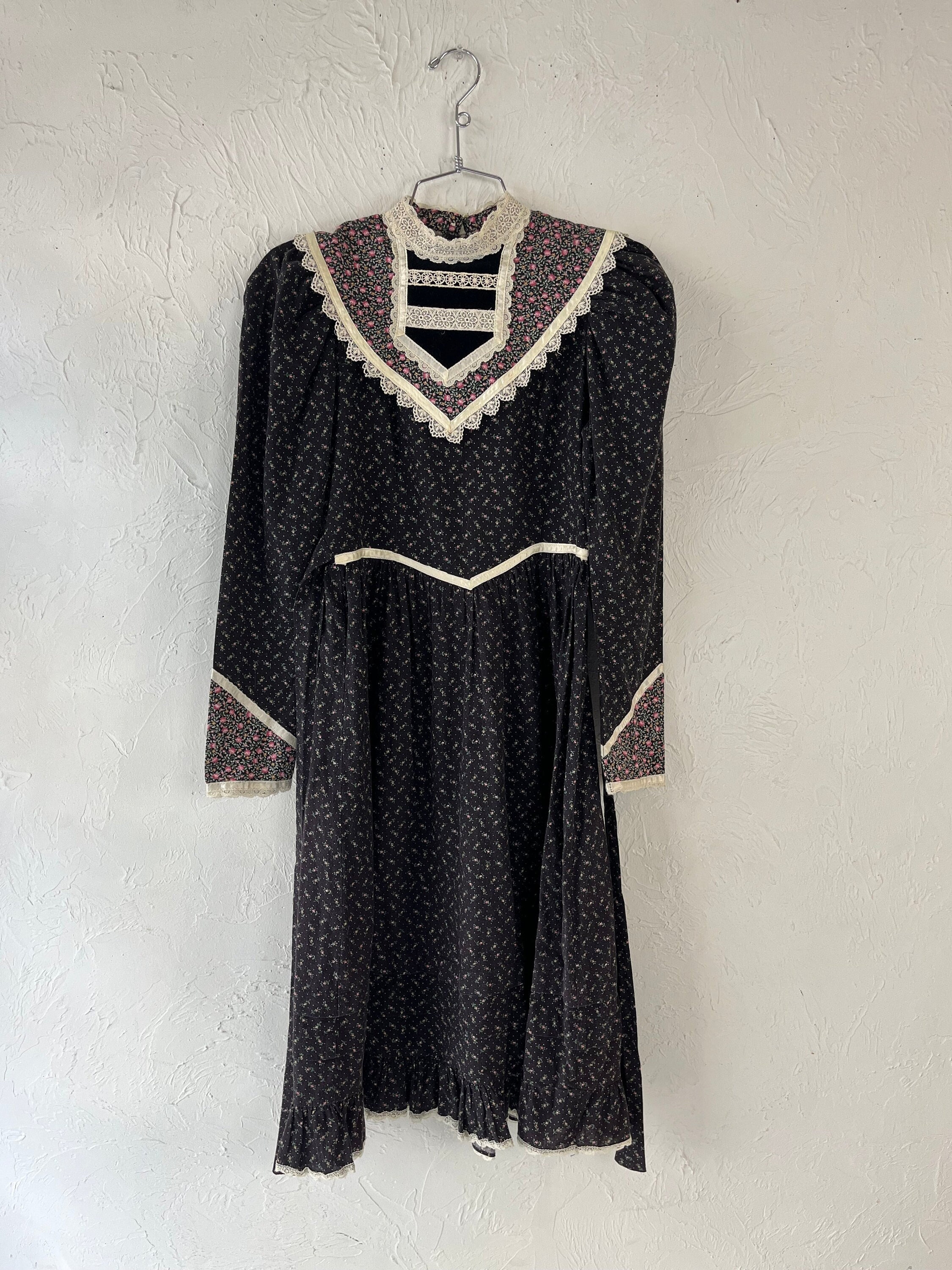 70's 'gunne Sax' Black Floral Long Sleeve Kids Dress / 7 - Etsy