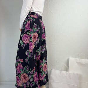 90s 'Jones New York' Floral Print Silk Maxi Skirt / Large