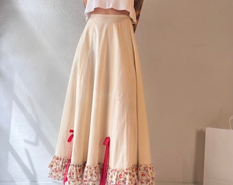 Vintage Handmade Cream Ruffle Maxi Skirt / XS